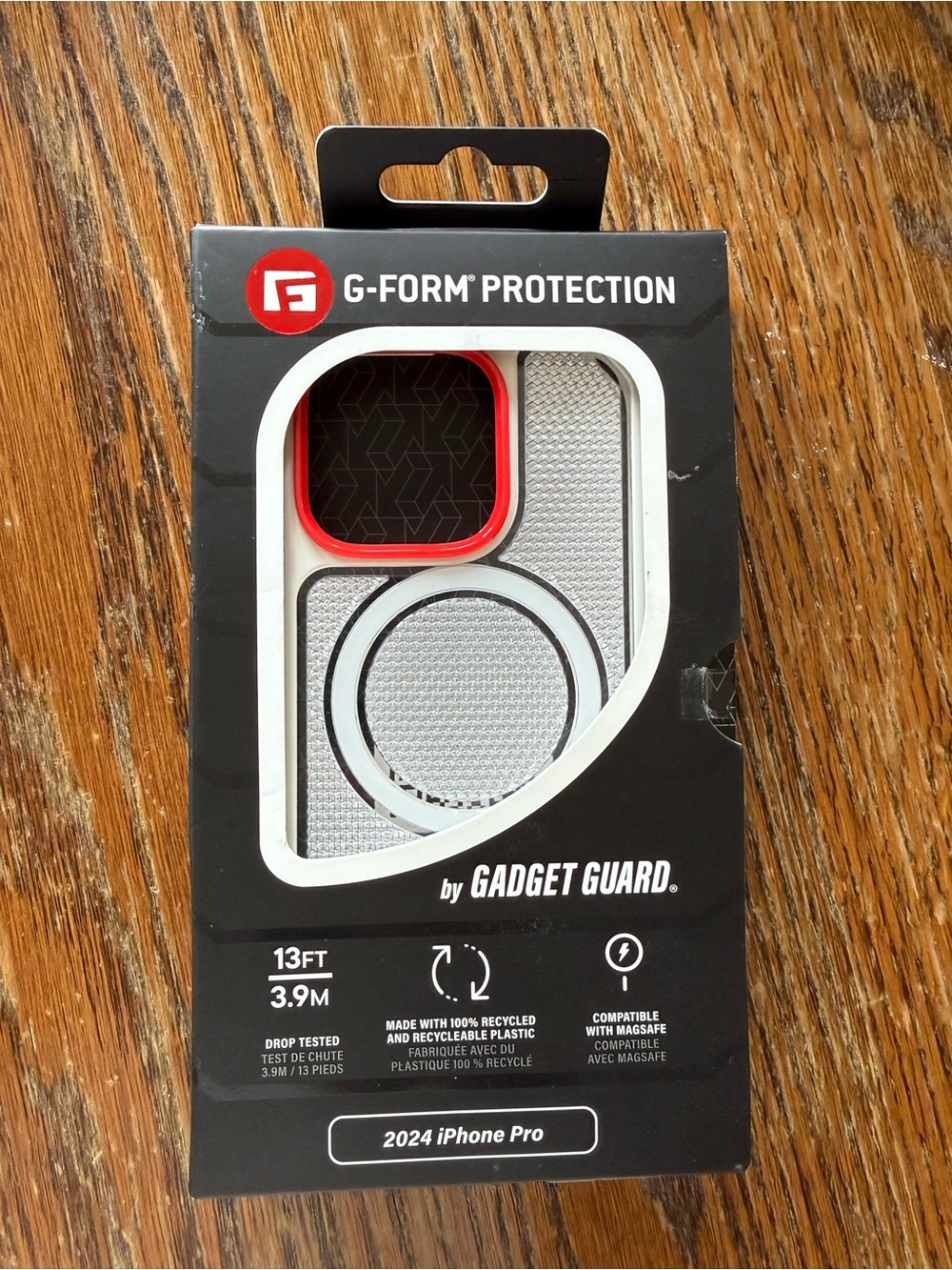 NIB iPhone 16 Pro G-Form Reflector Case with MagSafe in white